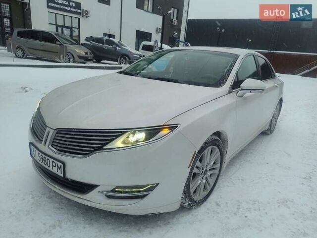 Белый Линкольн МКЗ, объемом двигателя 2 л и пробегом 260 тыс. км за 11000 $, фото 1 на Automoto.ua