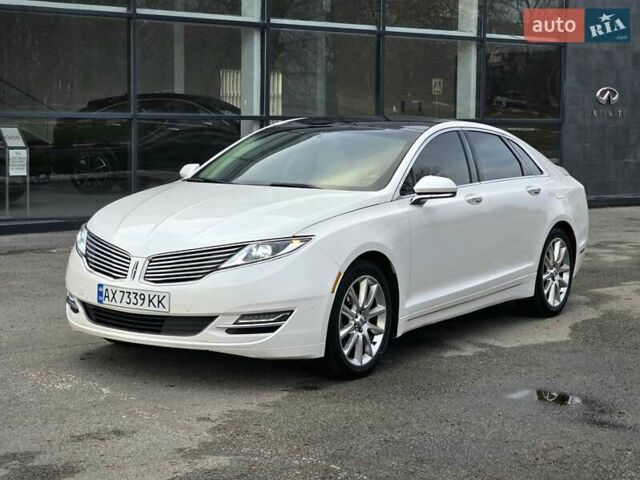 Білий Лінкольн MKZ, об'ємом двигуна 3.7 л та пробігом 164 тис. км за 13300 $, фото 1 на Automoto.ua