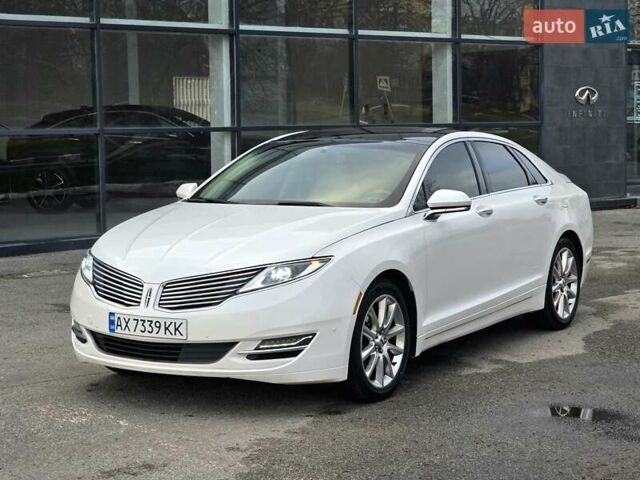 Белый Линкольн МКЗ, объемом двигателя 3.7 л и пробегом 164 тыс. км за 13300 $, фото 1 на Automoto.ua
