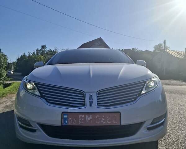 Білий Лінкольн MKZ, об'ємом двигуна 2 л та пробігом 120 тис. км за 13600 $, фото 1 на Automoto.ua