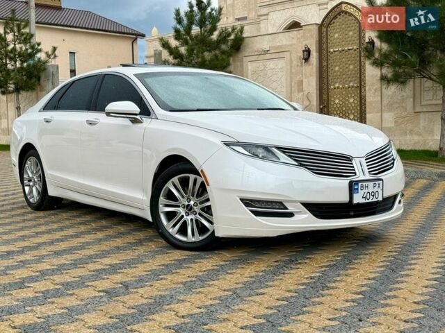 Білий Лінкольн MKZ, об'ємом двигуна 2 л та пробігом 118 тис. км за 11300 $, фото 1 на Automoto.ua