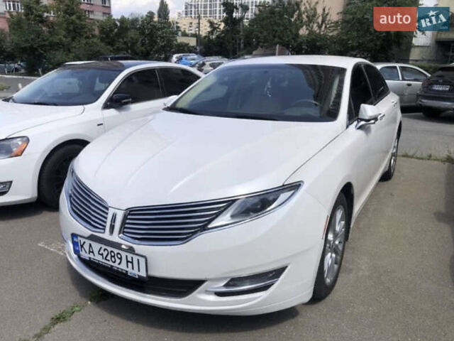 Белый Линкольн МКЗ, объемом двигателя 2 л и пробегом 197 тыс. км за 14100 $, фото 1 на Automoto.ua