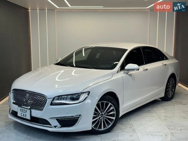 Белый Линкольн МКЗ, объемом двигателя 2 л и пробегом 145 тыс. км за 14900 $, фото 1 на Automoto.ua