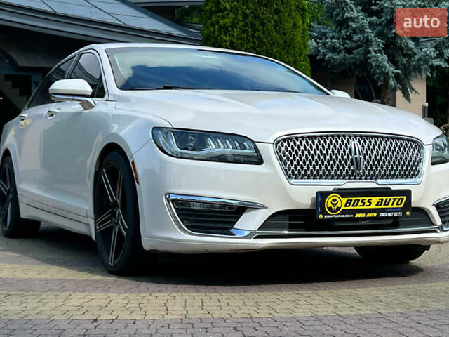Белый Линкольн МКЗ, объемом двигателя 2 л и пробегом 156 тыс. км за 15600 $, фото 1 на Automoto.ua