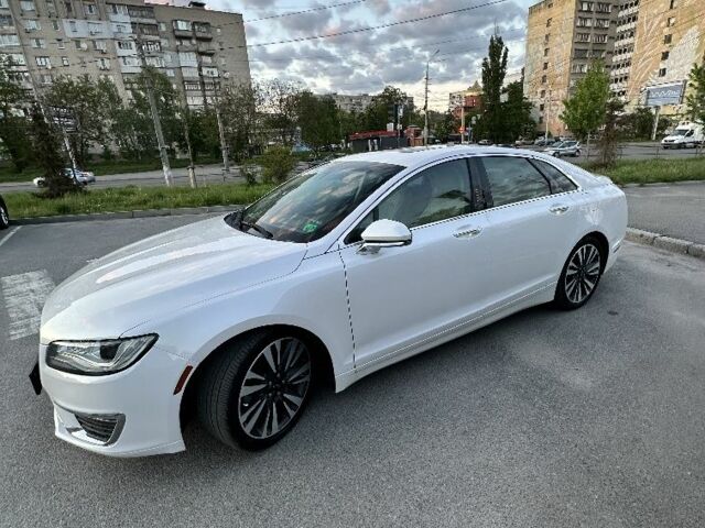 Белый Линкольн МКЗ, объемом двигателя 2 л и пробегом 178 тыс. км за 17999 $, фото 1 на Automoto.ua