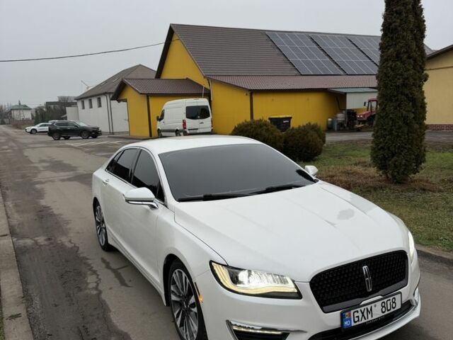 Белый Линкольн МКЗ, объемом двигателя 2 л и пробегом 214 тыс. км за 6999 $, фото 1 на Automoto.ua
