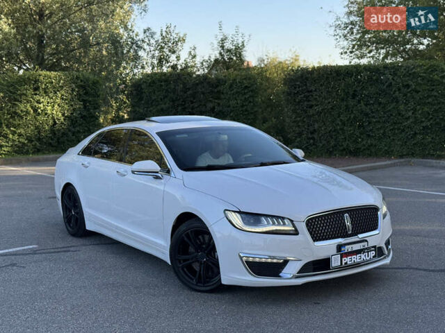 Белый Линкольн МКЗ, объемом двигателя 3 л и пробегом 85 тыс. км за 18499 $, фото 1 на Automoto.ua