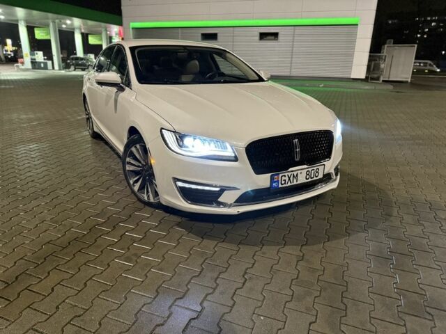 Белый Линкольн МКЗ, объемом двигателя 2 л и пробегом 215 тыс. км за 6950 $, фото 1 на Automoto.ua