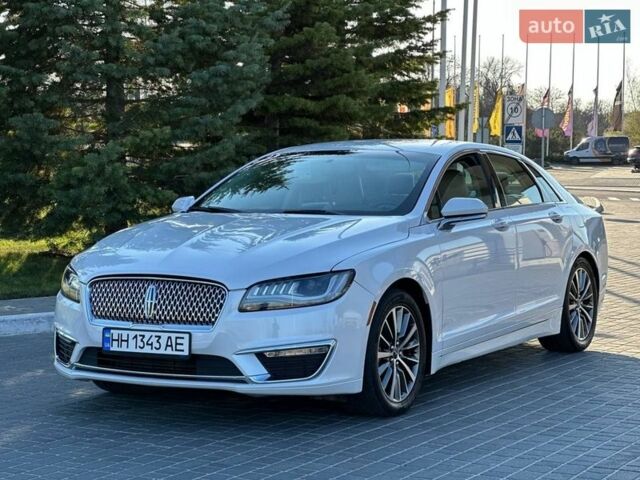 Білий Лінкольн MKZ, об'ємом двигуна 2 л та пробігом 125 тис. км за 14500 $, фото 1 на Automoto.ua