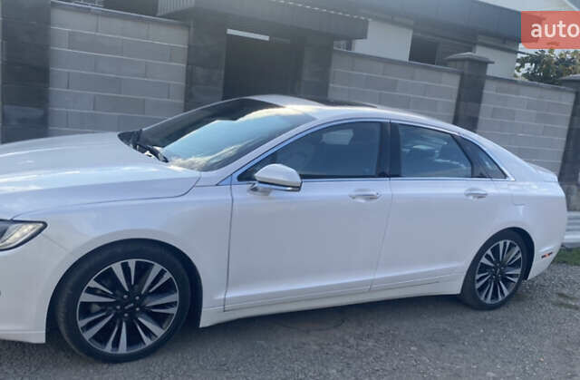 Белый Линкольн МКЗ, объемом двигателя 2 л и пробегом 69 тыс. км за 22000 $, фото 1 на Automoto.ua