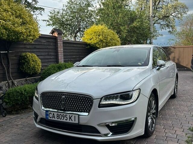 Белый Линкольн МКЗ, объемом двигателя 2 л и пробегом 99 тыс. км за 13200 $, фото 1 на Automoto.ua