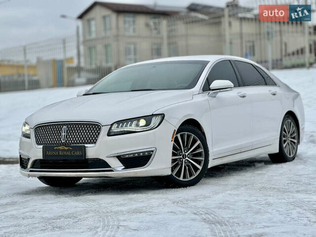 Белый Линкольн МКЗ, объемом двигателя 2 л и пробегом 138 тыс. км за 13300 $, фото 1 на Automoto.ua