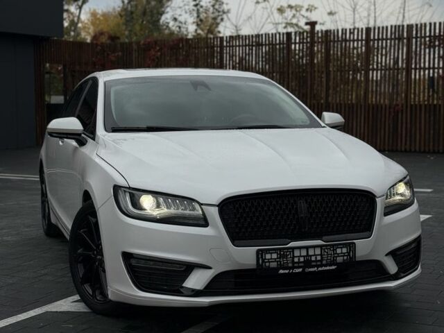 Белый Линкольн МКЗ, объемом двигателя 2 л и пробегом 97 тыс. км за 15499 $, фото 1 на Automoto.ua