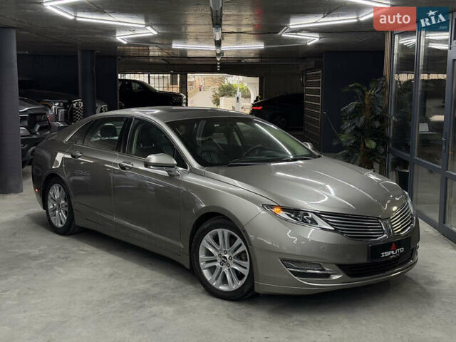 Бежевый Линкольн МКЗ, объемом двигателя 2 л и пробегом 172 тыс. км за 9100 $, фото 1 на Automoto.ua