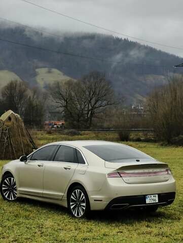 Бежевый Линкольн МКЗ, объемом двигателя 2 л и пробегом 210 тыс. км за 12000 $, фото 1 на Automoto.ua