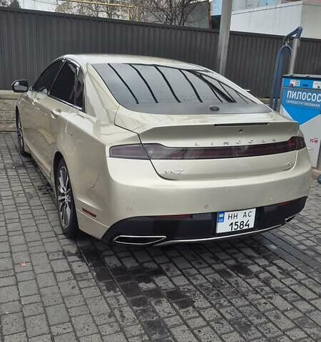 Бежевий Лінкольн MKZ, об'ємом двигуна 2 л та пробігом 130 тис. км за 18300 $, фото 1 на Automoto.ua