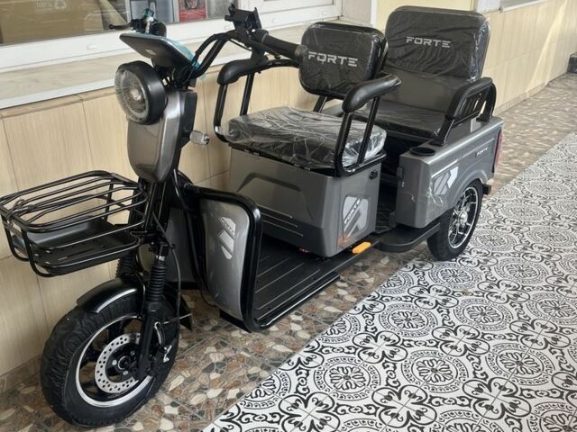 Красный Линкольн МКЗ, объемом двигателя 2.5 л и пробегом 128 тыс. км за 10019 $, фото 1 на Automoto.ua