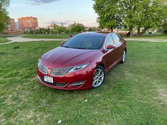 Красный Линкольн МКЗ, объемом двигателя 2 л и пробегом 256 тыс. км за 11500 $, фото 1 на Automoto.ua