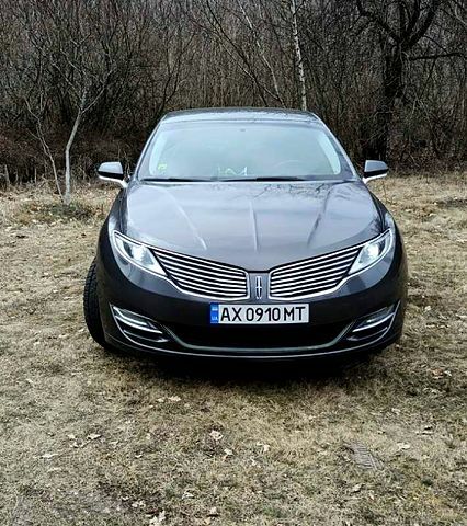 Серый Линкольн МКЗ, объемом двигателя 2 л и пробегом 295 тыс. км за 11500 $, фото 1 на Automoto.ua
