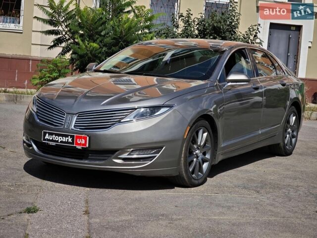 Сірий Лінкольн MKZ, об'ємом двигуна 2 л та пробігом 279 тис. км за 11290 $, фото 1 на Automoto.ua