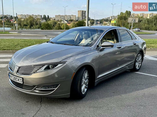Серый Линкольн МКЗ, объемом двигателя 2 л и пробегом 180 тыс. км за 12000 $, фото 1 на Automoto.ua