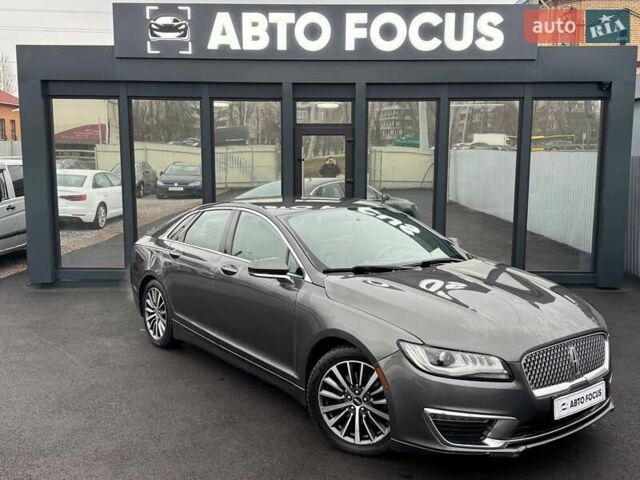 Серый Линкольн МКЗ, объемом двигателя 2 л и пробегом 179 тыс. км за 12990 $, фото 1 на Automoto.ua