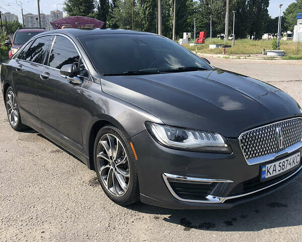 Сірий Лінкольн MKZ, об'ємом двигуна 2 л та пробігом 70 тис. км за 17500 $, фото 1 на Automoto.ua