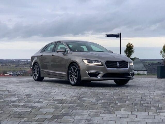 Серый Линкольн МКЗ, объемом двигателя 2 л и пробегом 89 тыс. км за 10100 $, фото 1 на Automoto.ua