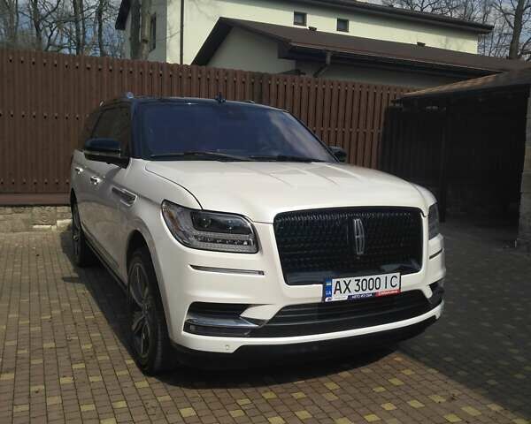 Білий Лінкольн Navigator, об'ємом двигуна 3.5 л та пробігом 43 тис. км за 59000 $, фото 1 на Automoto.ua
