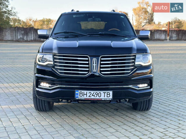 Чорний Лінкольн Navigator, об'ємом двигуна 3.5 л та пробігом 306 тис. км за 23100 $, фото 1 на Automoto.ua
