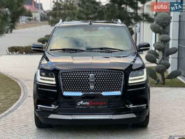 Чорний Лінкольн Navigator, об'ємом двигуна 3.5 л та пробігом 208 тис. км за 35500 $, фото 1 на Automoto.ua