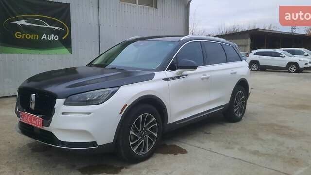 Белый Линкольн Corsair, объемом двигателя 2 л и пробегом 122 тыс. км за 14950 $, фото 1 на Automoto.ua