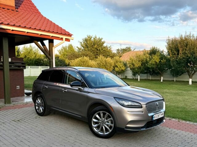 Бежевый Линкольн Corsair, объемом двигателя 2 л и пробегом 57 тыс. км за 25000 $, фото 1 на Automoto.ua