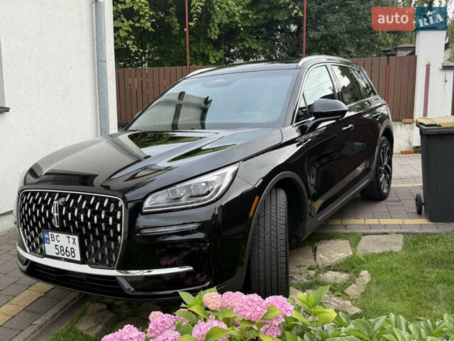 Черный Линкольн Corsair, объемом двигателя 2 л и пробегом 8 тыс. км за 36000 $, фото 1 на Automoto.ua
