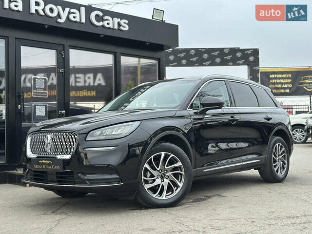 Линкольн Corsair, объемом двигателя 2 л и пробегом 27 тыс. км за 24800 $, фото 1 на Automoto.ua