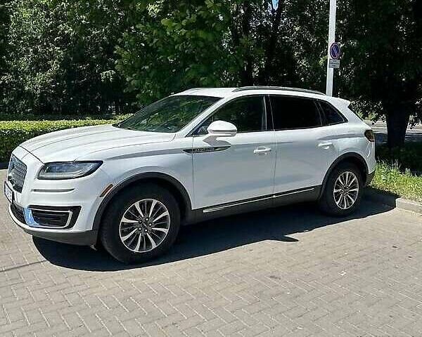 Білий Лінкольн Nautilus, об'ємом двигуна 2 л та пробігом 95 тис. км за 19900 $, фото 1 на Automoto.ua