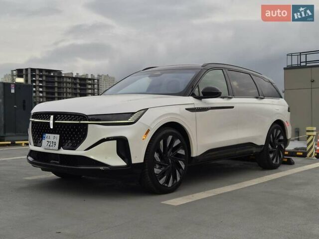 Білий Лінкольн Nautilus, об'ємом двигуна 2 л та пробігом 17 тис. км за 55500 $, фото 1 на Automoto.ua