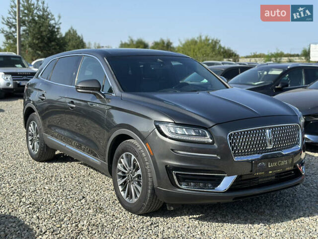 Серый Линкольн Nautilus, объемом двигателя 2 л и пробегом 63 тыс. км за 25900 $, фото 1 на Automoto.ua