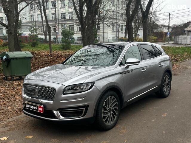 Серый Линкольн Nautilus, объемом двигателя 2 л и пробегом 61 тыс. км за 24990 $, фото 1 на Automoto.ua