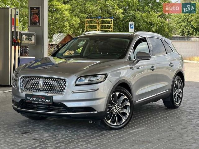 Серый Линкольн Nautilus, объемом двигателя 2 л и пробегом 44 тыс. км за 26999 $, фото 1 на Automoto.ua