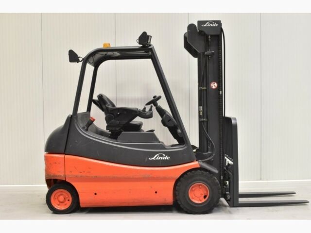 Лінде Другая, об'ємом двигуна 0 л та пробігом 0 тис. км за 8624 $, фото 1 на Automoto.ua