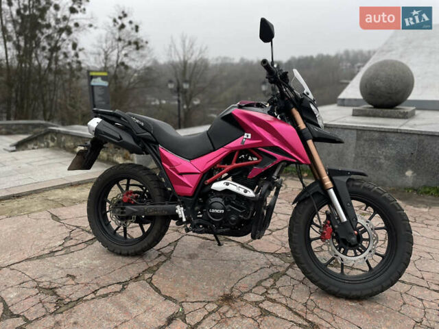 Черный Лонкин 250CC, объемом двигателя 0.25 л и пробегом 7 тыс. км за 1200 $, фото 1 на Automoto.ua