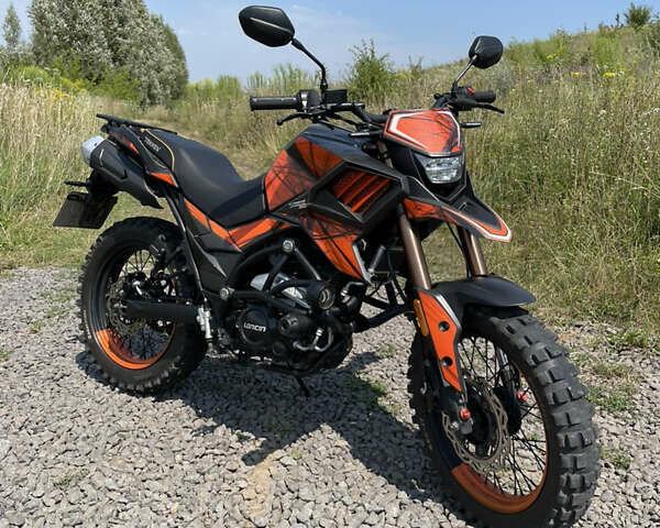 Оранжевый Лонкин 250CC, объемом двигателя 0.25 л и пробегом 7 тыс. км за 1299 $, фото 1 на Automoto.ua