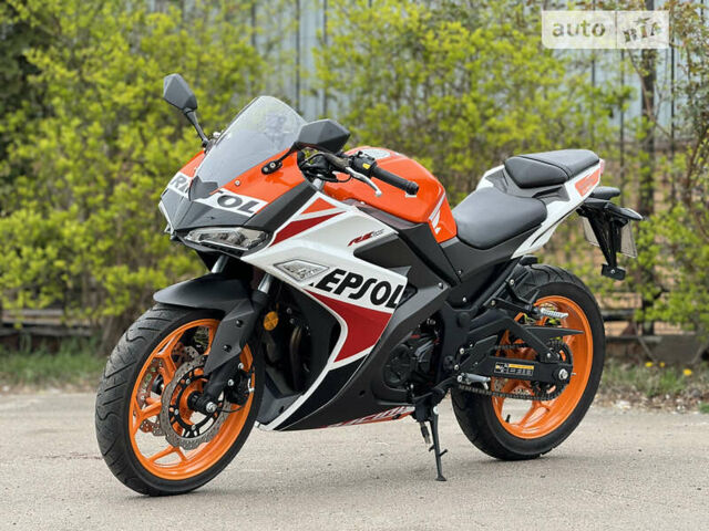 Оранжевый Лонкин 250CC, объемом двигателя 0.25 л и пробегом 2 тыс. км за 1999 $, фото 1 на Automoto.ua