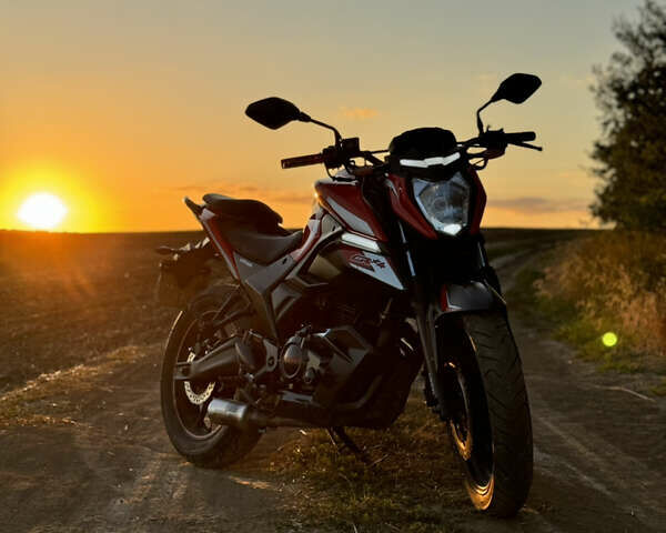 Красный Лонкин LX250-15 CR4, объемом двигателя 0.25 л и пробегом 21 тыс. км за 1350 $, фото 1 на Automoto.ua