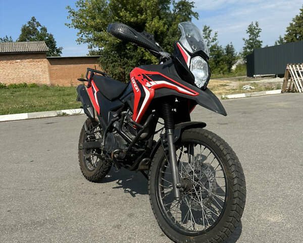 Красный Лонкин LX 200, объемом двигателя 0.2 л и пробегом 13 тыс. км за 850 $, фото 1 на Automoto.ua