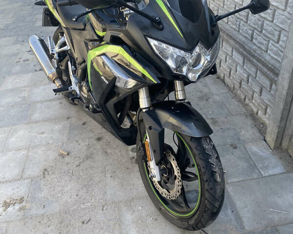 Черный Лонкин LX 250GS-2A, объемом двигателя 0.25 л и пробегом 30 тыс. км за 1200 $, фото 1 на Automoto.ua