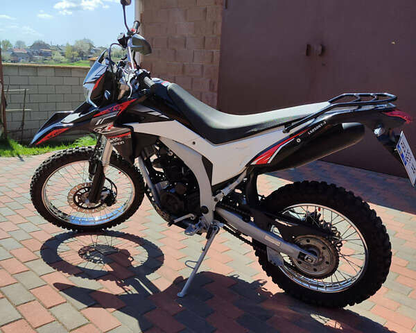 Черный Лонкин LX 250GY-3, объемом двигателя 0 л и пробегом 3 тыс. км за 1950 $, фото 1 на Automoto.ua