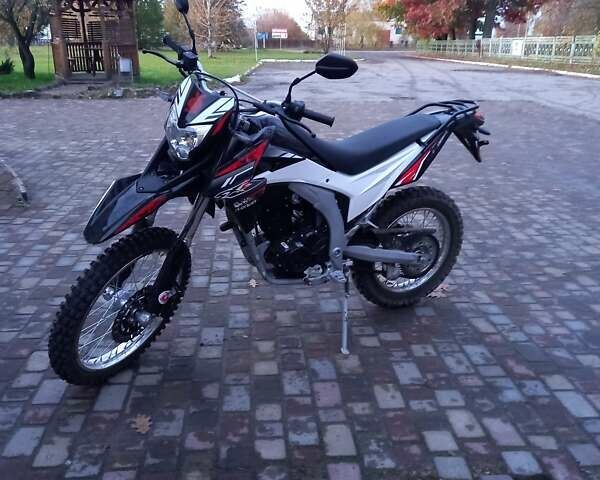 Черный Лонкин LX 250GY-3, объемом двигателя 0 л и пробегом 6 тыс. км за 1900 $, фото 1 на Automoto.ua