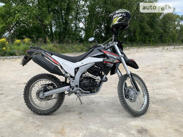 Чорний Лонкін LX 250GY-3, об'ємом двигуна 0.25 л та пробігом 300 тис. км за 2000 $, фото 1 на Automoto.ua